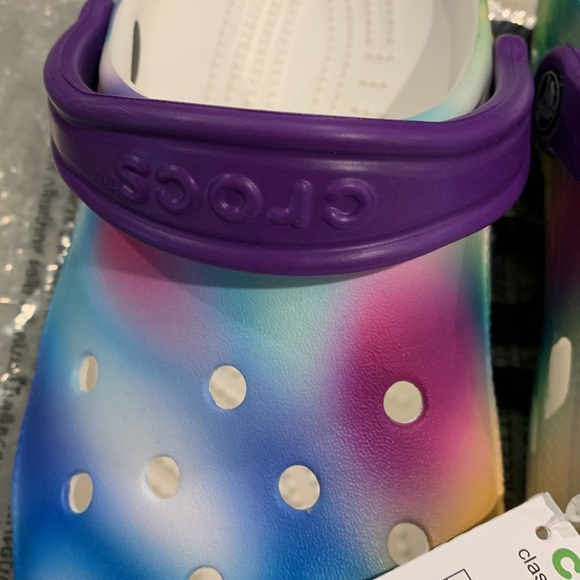 Brand New Crocs! Great bright print sure to get a lot of compliments. - Picture 4 of 10